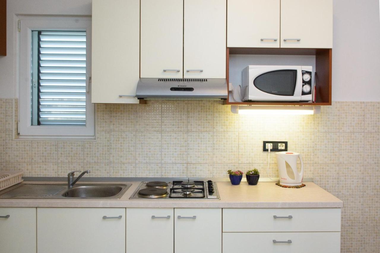 Apartments Marija - By The Sea Rogoznica  Ngoại thất bức ảnh