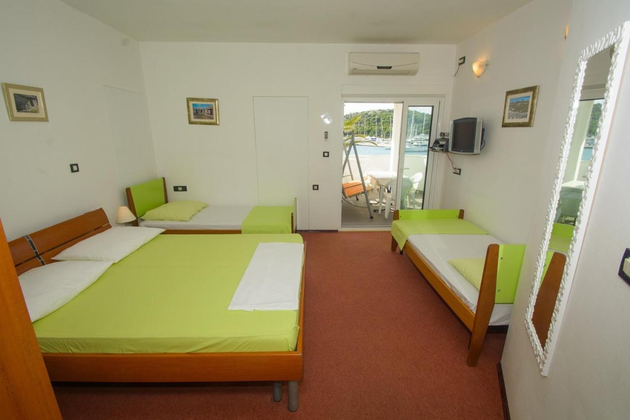 Apartments Marija - By The Sea Rogoznica  Ngoại thất bức ảnh